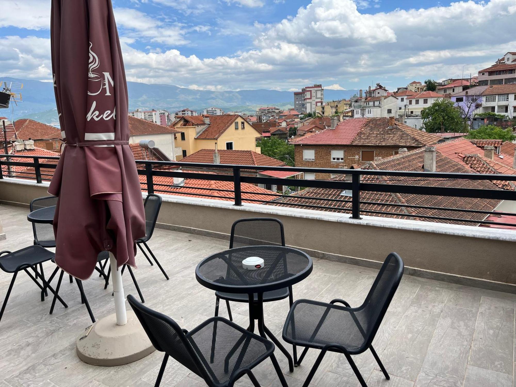 Small Hotel Ora Pogradec Exterior photo